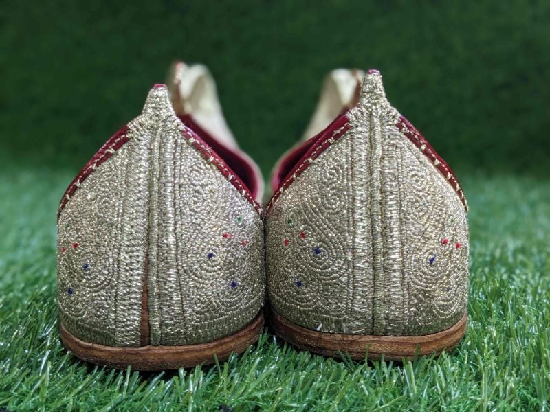 Handmade Men's Zardozi Tilla Khussa | Traditional Pakistani Embroidered Wedding Shoes