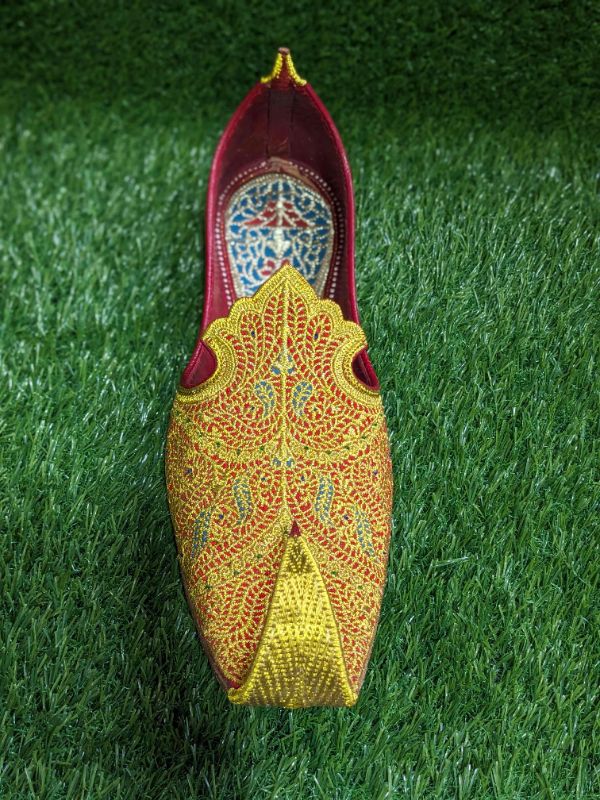 Royal Gold Tilla - Luxury Handcrafted Men's Khussa | Gold Embroidered Wedding Shoes