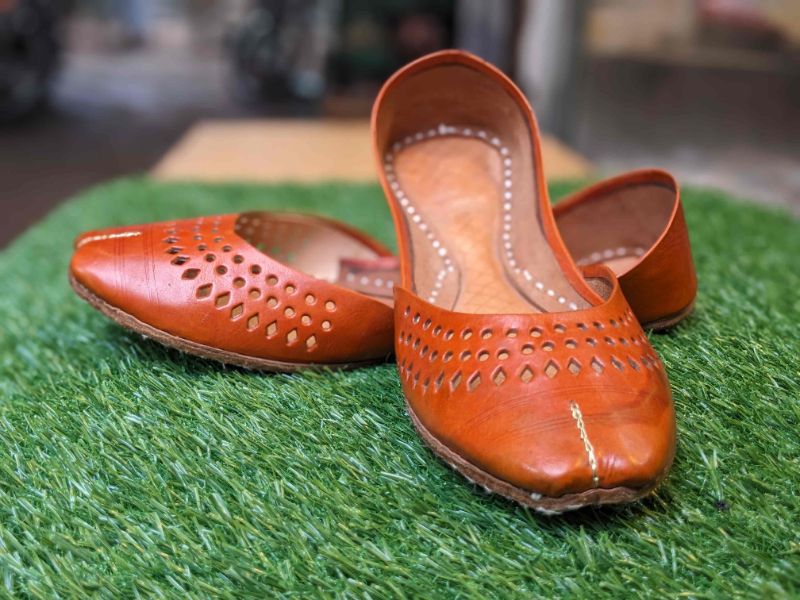 Mehr-o-Wafa - Premium Handcrafted Leather Women's Khussa | Elegant Pakistani Bridal Shoes