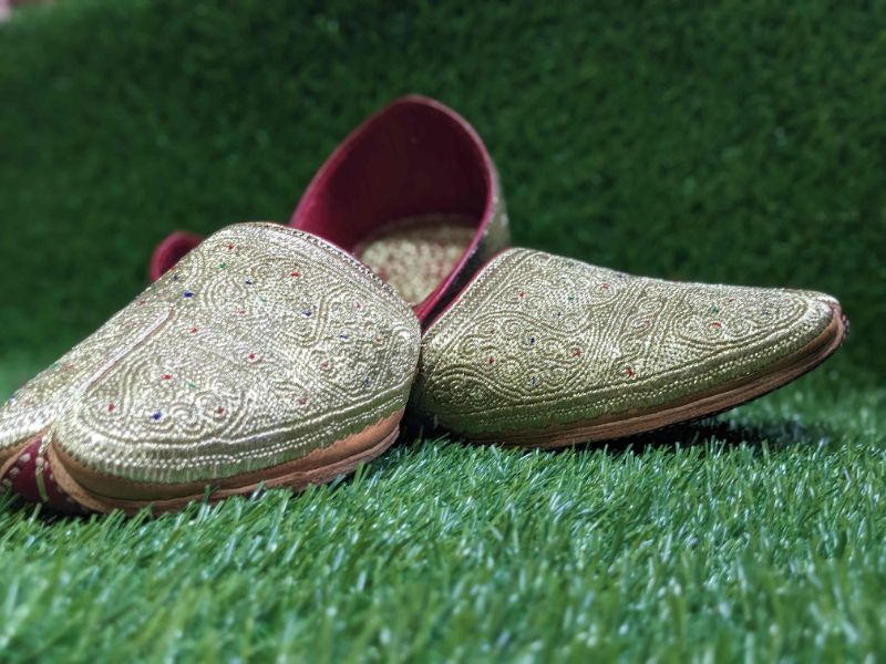 Khandaani King Tila - Royal Handcrafted Premium Men's Khussa | Tilla Embroidered Wedding Shoes
