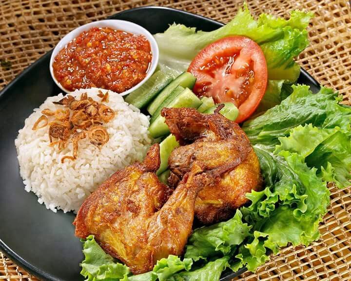Nasi Ayam Sambal Belacan