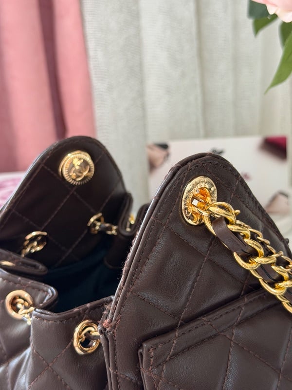 شانيل 25 صغير - بني