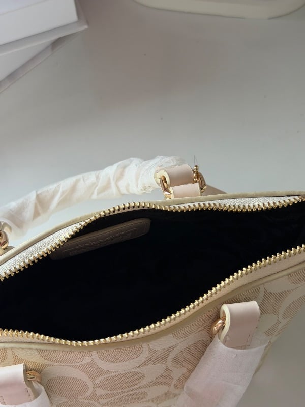 كوتش سيتي توت ميني - كريمي