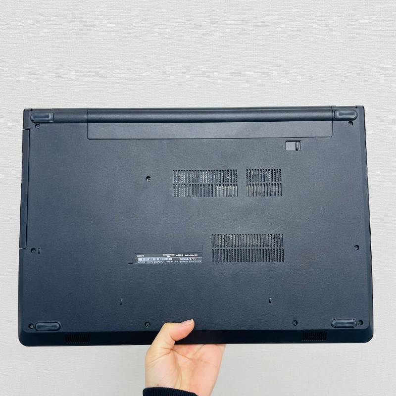 Laptop Dell Vostro 15-3572