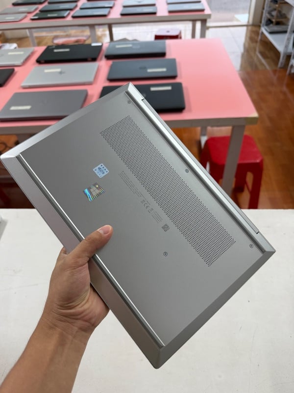 HP Probook 630G8