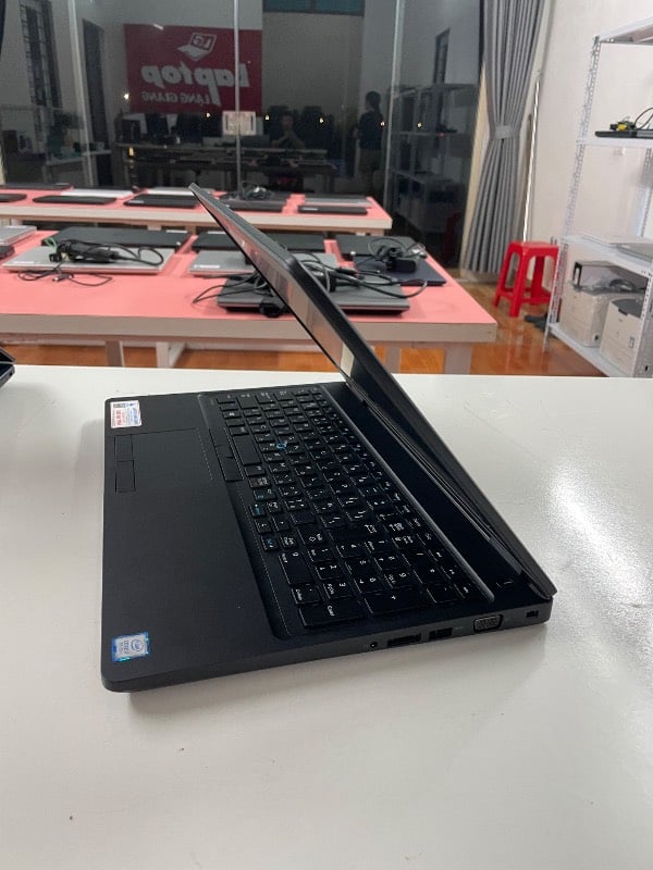 Laptop Dell Latitude 5580