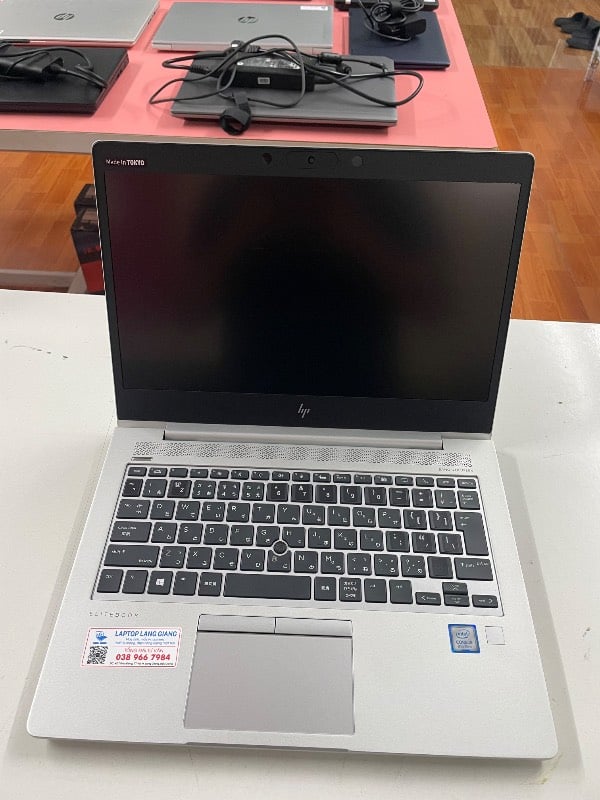 Laptop HP Elitebook 830G6