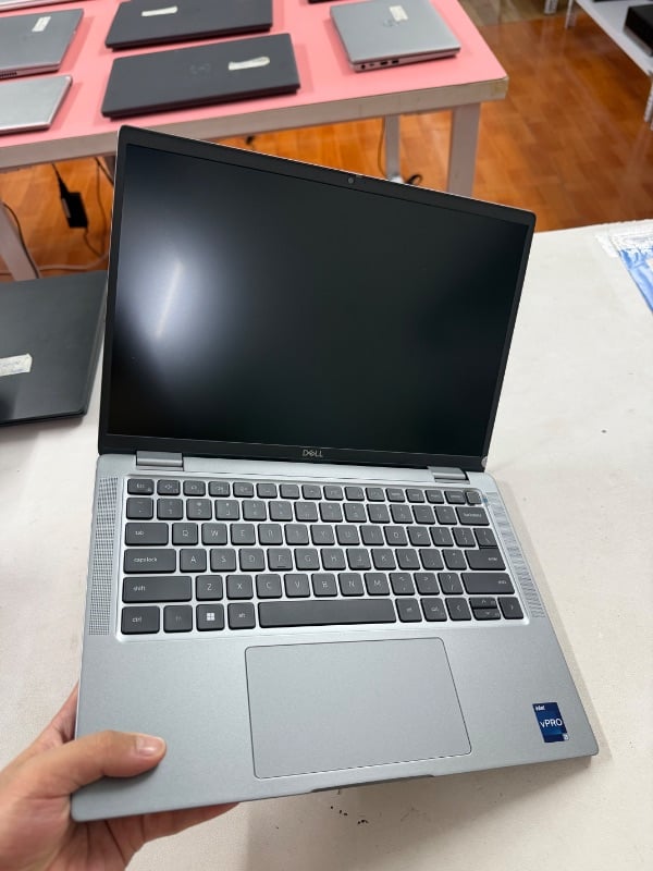 Dell Latitude 7340