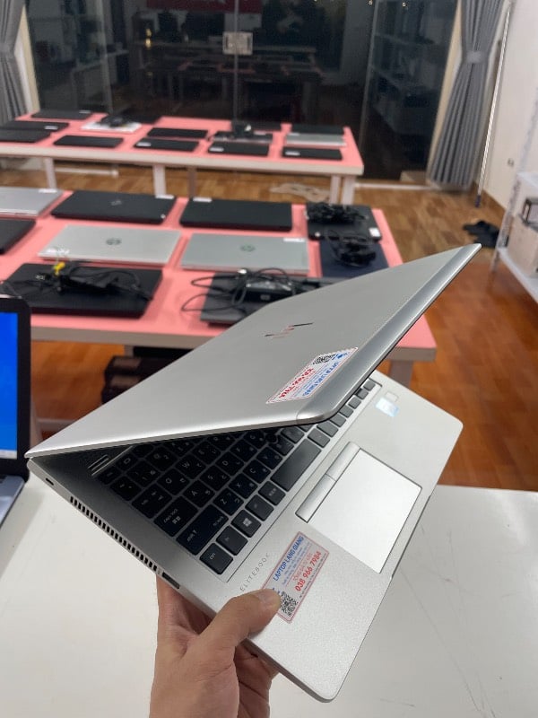 Laptop HP Elitebook 830G6