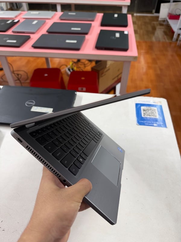Dell Latitude 7430