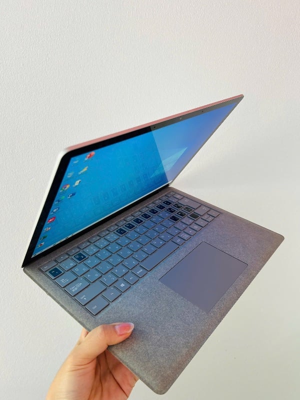 Surface Laptop 2