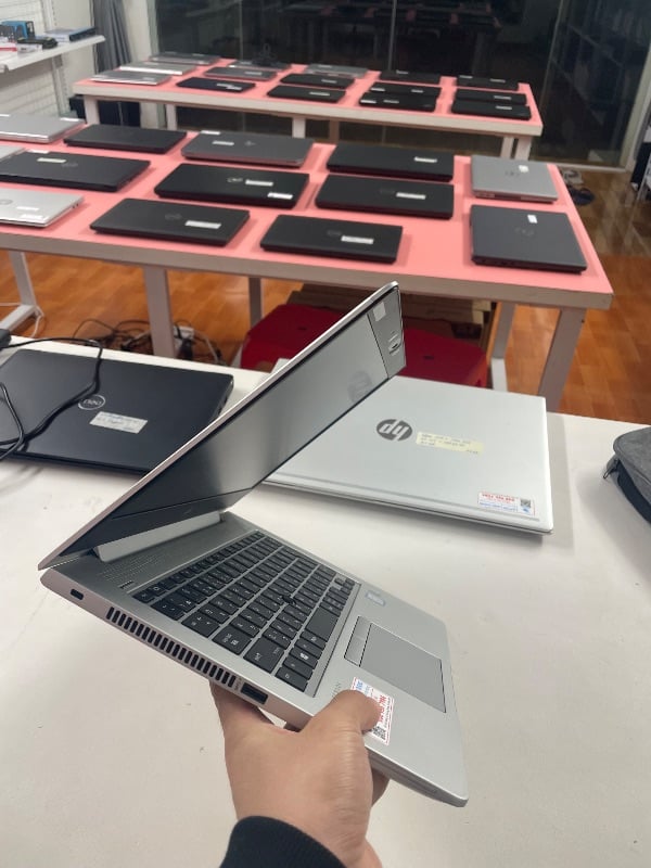 HP Elitebook 830G5 văn phòng