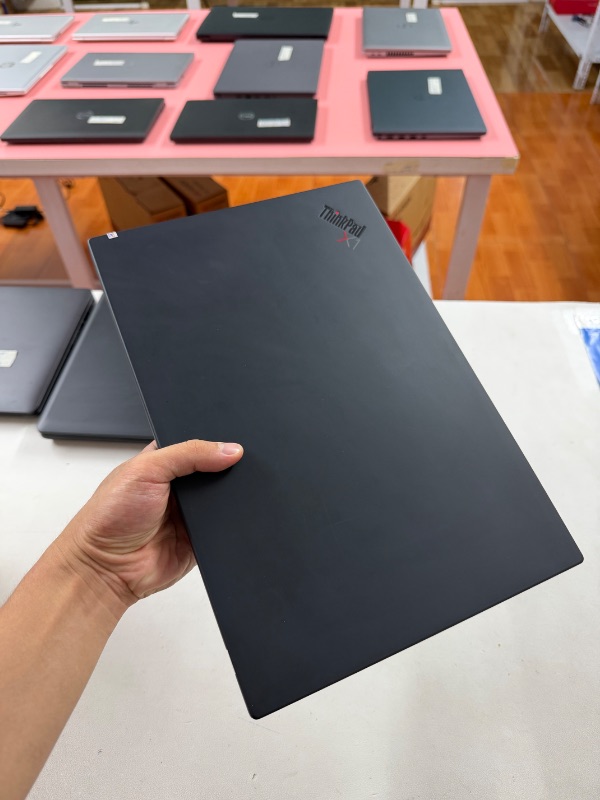 Thinkpad X1 Carbon Gen 8 I7