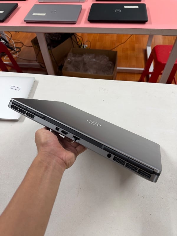 Dell Precision 7550