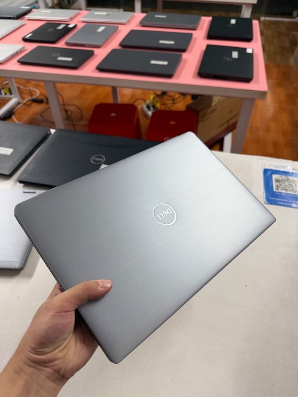 Dell Latitude 7430