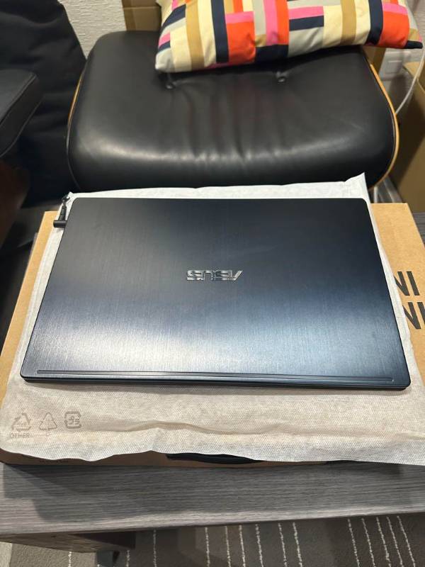Laptop ASUS E410MA