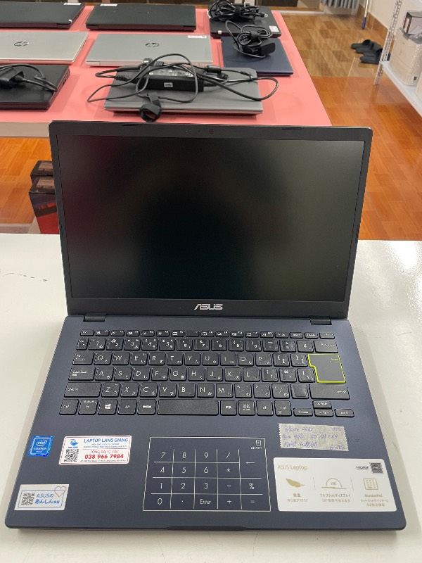 ASUS E410MA