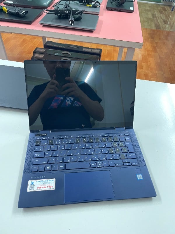 Laptop HP Elite Dragon Fly
