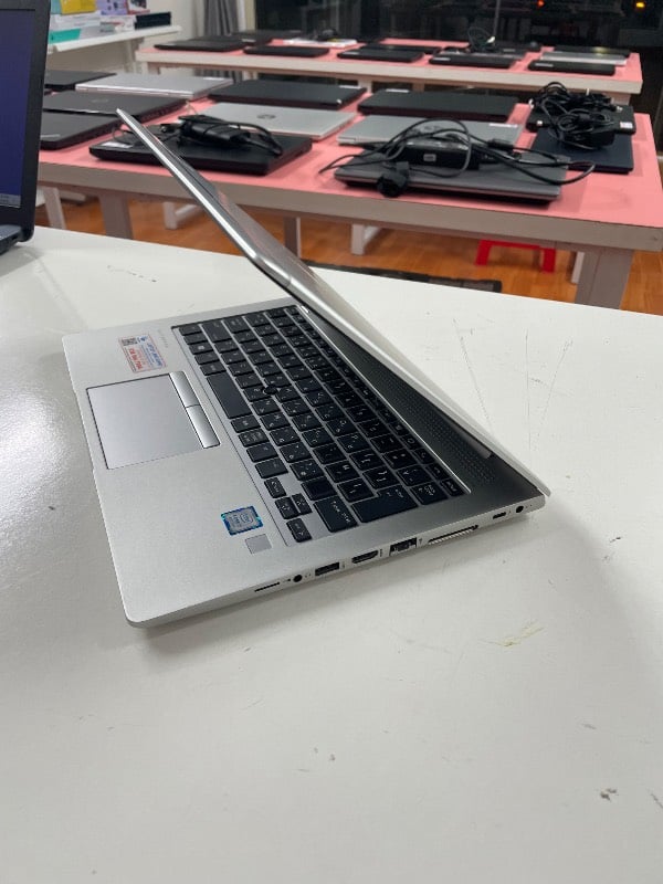 Laptop HP Elitebook 830G6