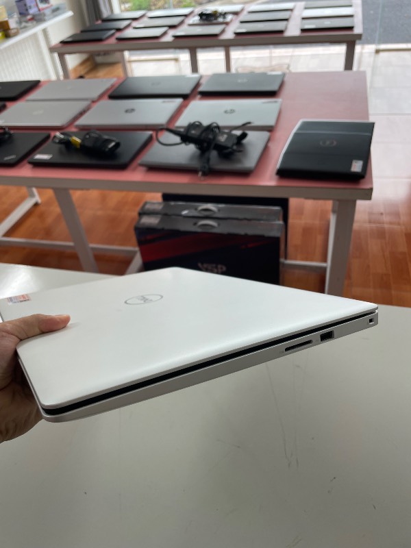 Laptop Dell inspiron 3583