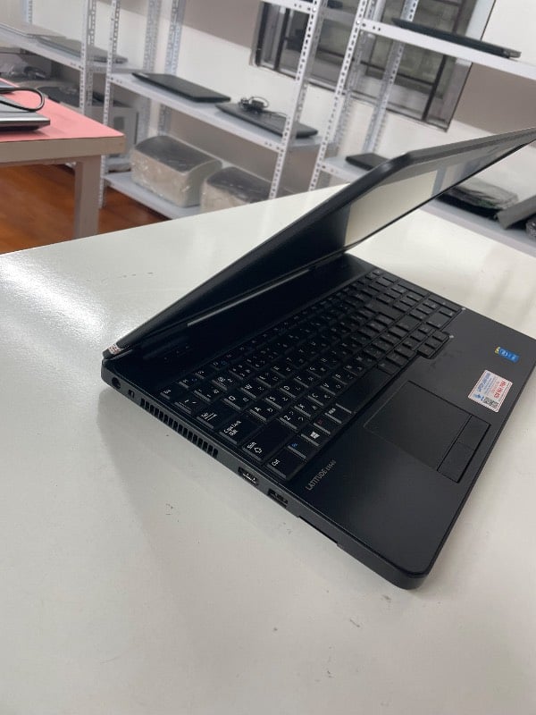 Dell Latitude E5540