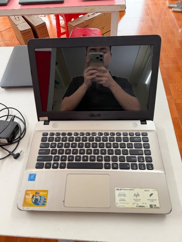 ASUS X441