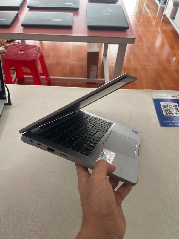 Dell Latitude 5320 i7