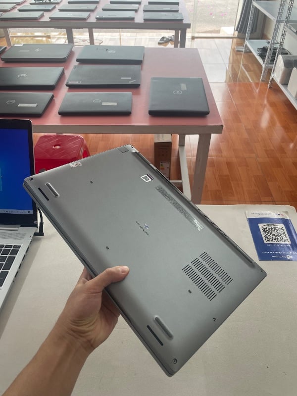 Laptop Dell Latitude 5520