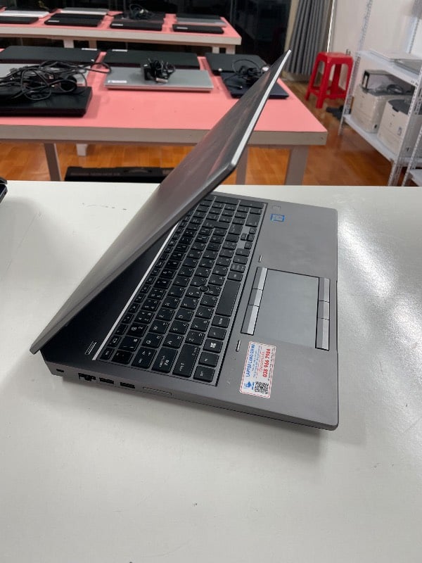 HP Zbook 15G6