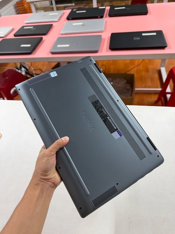 Dell Vostro 5590