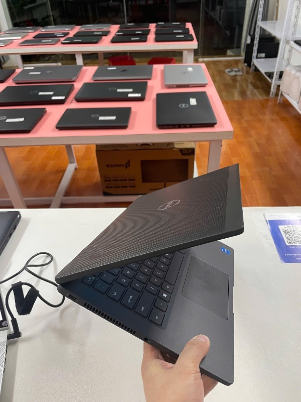 Dell Latitude 7420