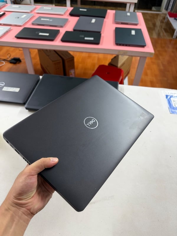 Dell Latitude 5400