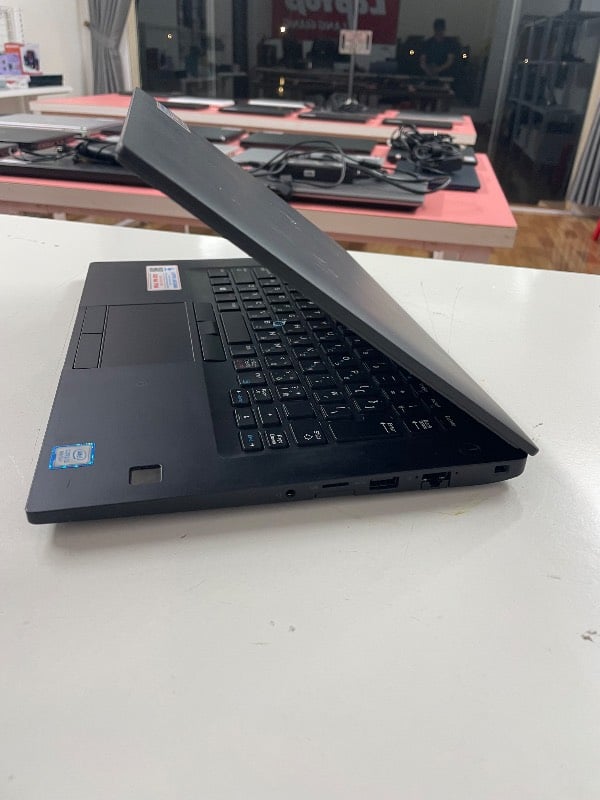 Laptop Dell latitude 7490