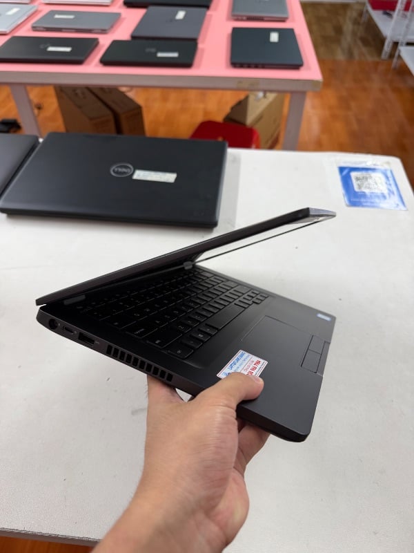 Dell Latitude 5400