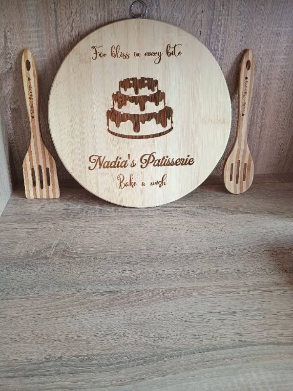 Serving / Cutting board with spoons