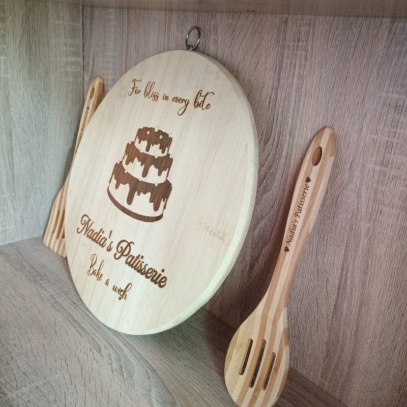 Serving / Cutting board with spoons