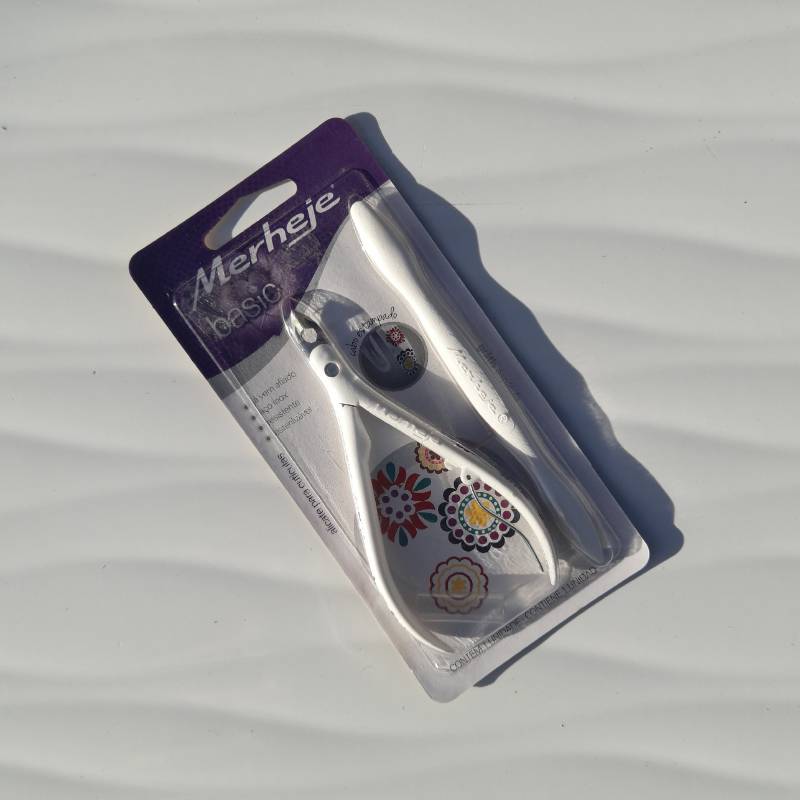 KIT PINZA ALICATE CORTA CUTÍCULA +
REPUJADOR