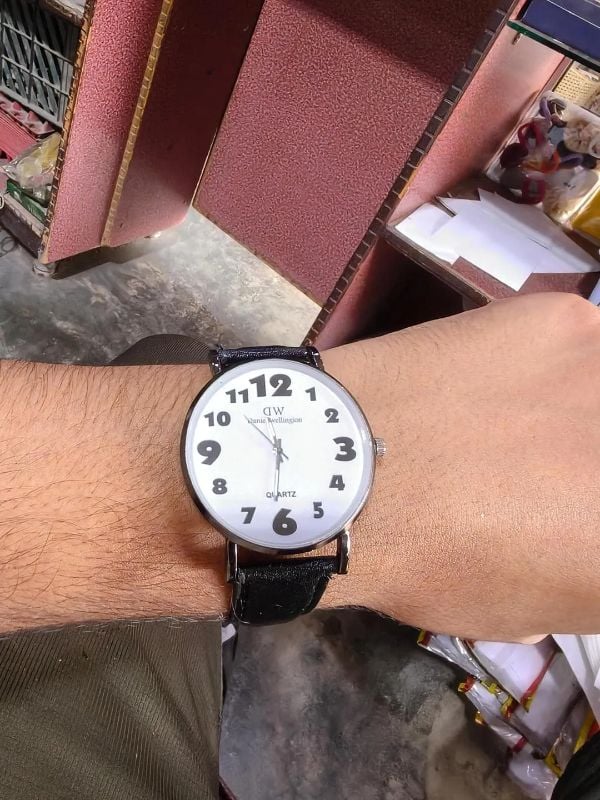 STYLISH MANS WATCH