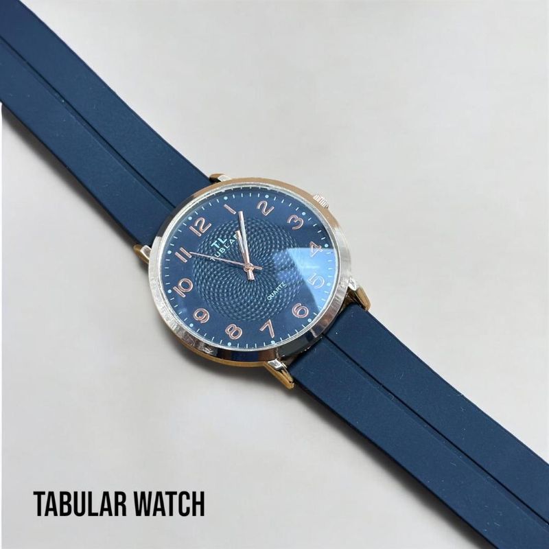 MANS MOVEMENT QUARTZ WATCH