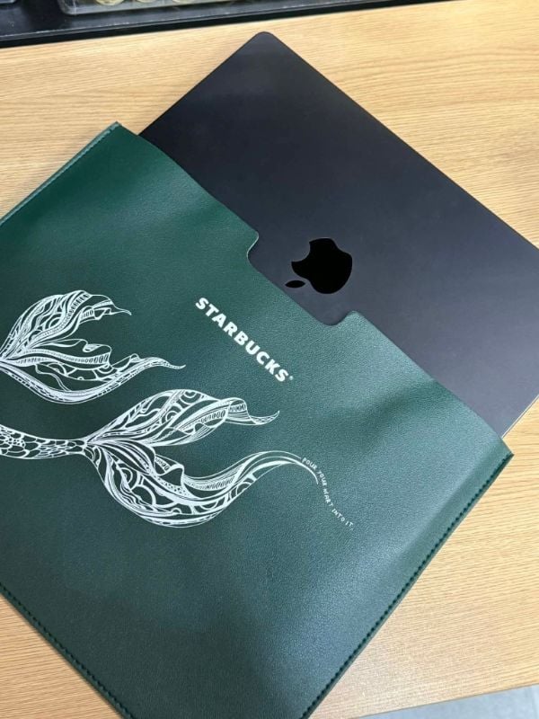 Starbucks Exclusive Jelly Tote w/laptop sleeve