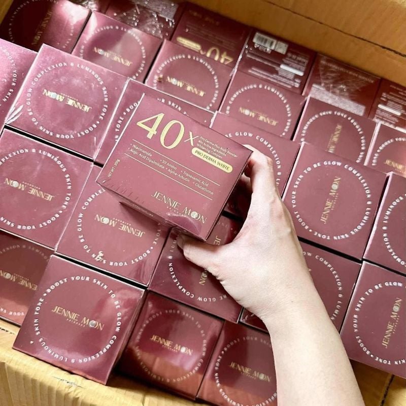 Jennie Moon 40x Pro Derma White