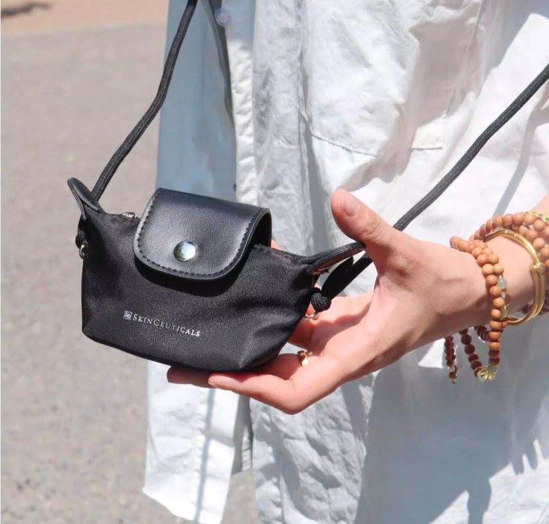 Skinceuticals Mini sling bag GWP