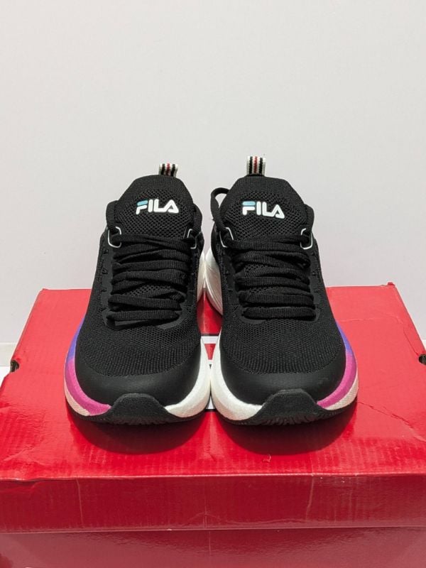 FILA Women XLS Phase LS Black/White
Complete inclusions: Box, replacement lace, tags