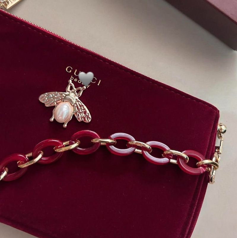 Gucci Shoulder Bag Red