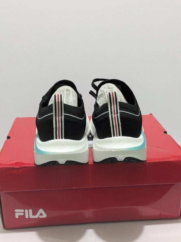 FILA Women XLS Phase LS Black/White
Complete inclusions: Box, replacement lace, tags