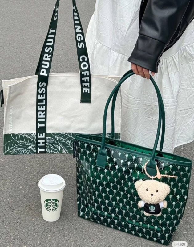 Starbucks Exclusive Jelly Tote w/laptop sleeve