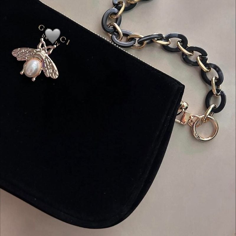 Gucci Shoulder Bag Red