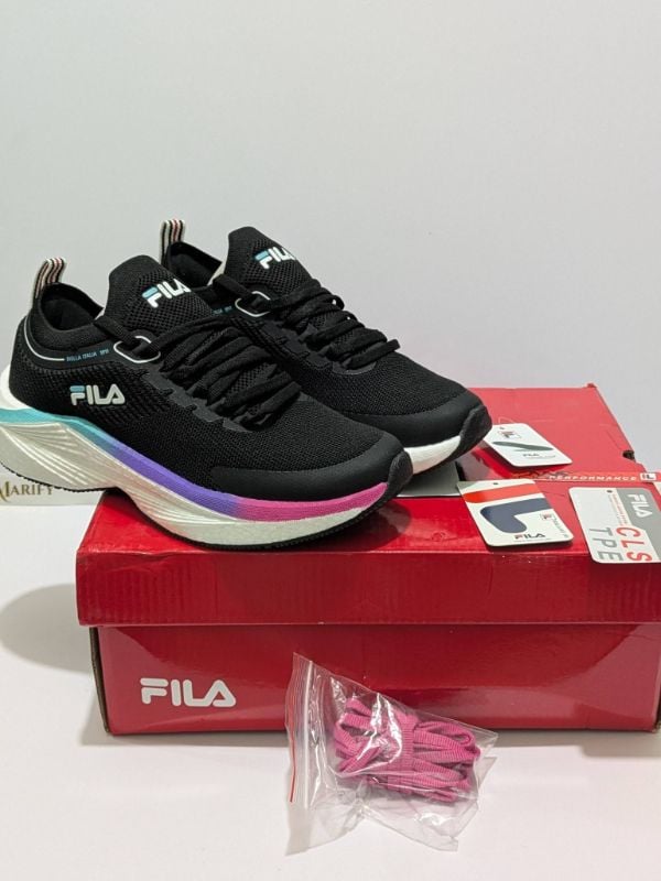 FILA Women XLS Phase LS Black/White
Complete inclusions: Box, replacement lace, tags
