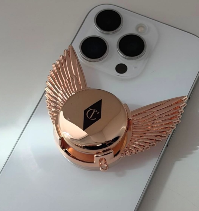 Charlotte Tilburry Phone Grip only (no powder)