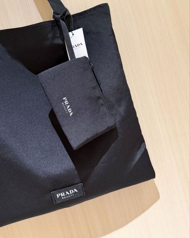 Prada Beauty Mint Green/Black Reversible Tote bag with pouch